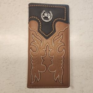Montana West Bi Fold Wallet/checkbook